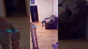 Меня щекочут!!!!!!!!!!!!