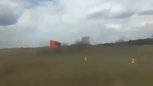 Невероятный дрифт на грузовике Scania / Incredible drift on a Scania truck