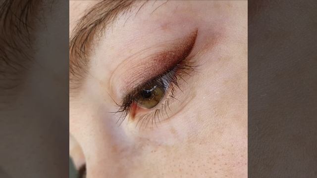 Перманентный макияж век — стрелки с растушёвкой. смотреть онлайн