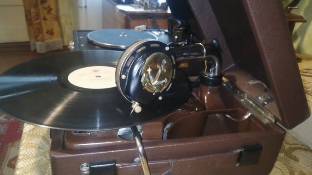 Патефон МГ-2 и "Чёрное море" Г. Отс. смотреть онлайн