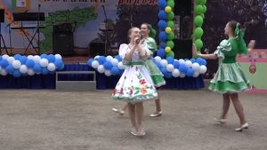 Маруся раз, два, три калина...