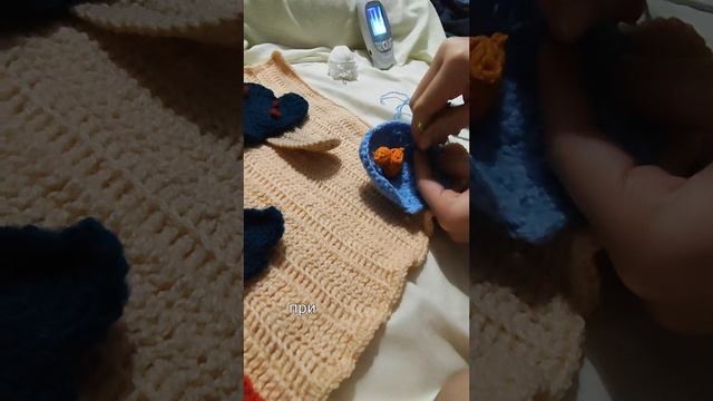 Вяжу сенсорный коврик из остатков пряжи #knitting #вяжувсе #вяжукрючком #вяжутнетолькобабушки