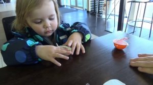 VLOG едем на авто остановки распаковка Киндер сюрприза Winx Club go by car unbox