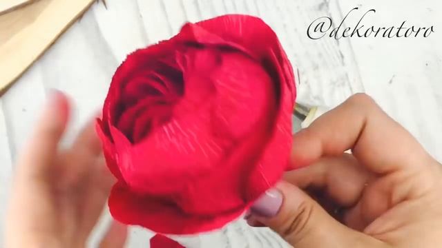 Английская роза Остина из бумаги/ мастер класс пионовидная роза / dekoratoroDIY смотреть онлайн