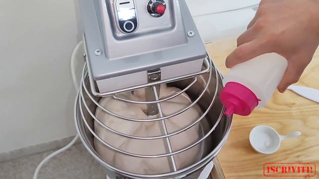 IMPASTO DIRETTO facile per PIZZA ad ALTA IDRATAZIONE 80% a bassa velocità - Davidoctor94 #pizza смотреть онлайн