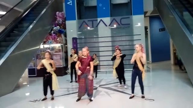 РадаШьям. г.Обнинск. Флешмоб " Осень не помеха". смотреть онлайн