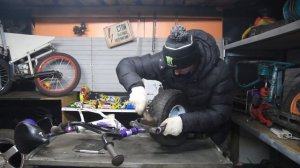 Зимний электровелосипед из гироскутера для дочки