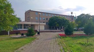 Магнитогорск, сквер Консерваторский, музыкальная Консерватория (18.08.2017)