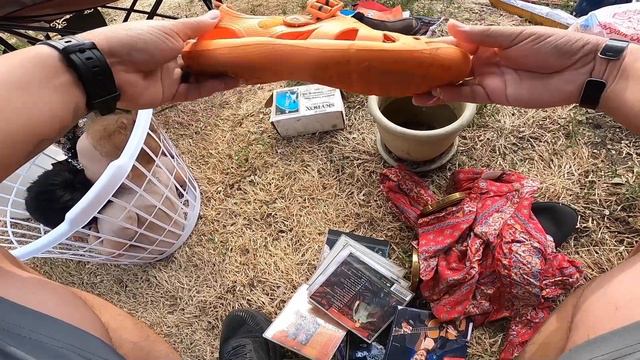 Yardsale Goes Sideways  $10 Thrifted Jeans Worth Hundreds In Profit смотреть онлайн