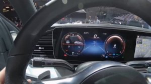 Прыгающий Mercedes-Benz GLE 2019