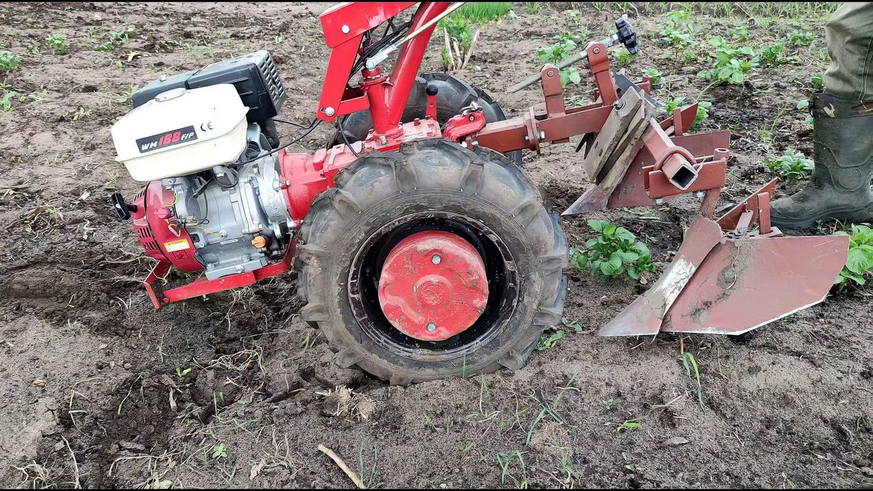 Окучивание картошки 2021.mp4 смотреть онлайн