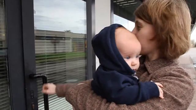 Авто путешествие с 3-х месячным ребенком в Италию. смотреть онлайн