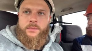 Монтаж канализации , смотрового колодца для скважины закопали гофру под кабель.