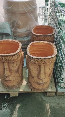 Садовые фигурки из полистоуна Леруа Мерлен и Бауцентр в Новороссийске