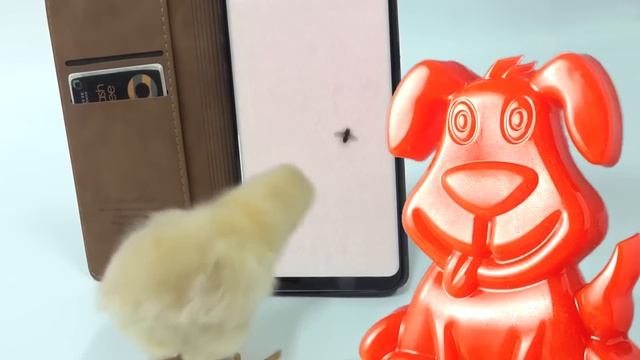 Желейный Стасик наблюдает за вылуплением цыплят