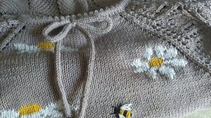 Вышивка по петлям МК. Ромашки + пчелки.