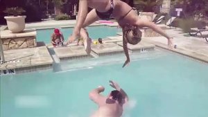 Неудача в бассейне