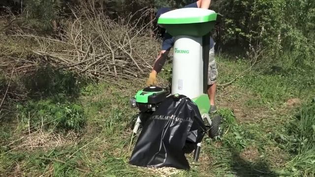 Измельчитель веток садовый