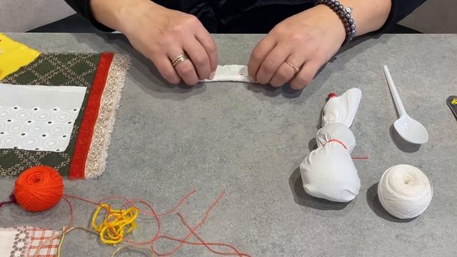 Мастер-класс «Тряпичная кукла: кукла на ложке» смотреть онлайн