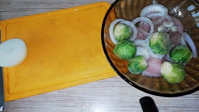 Весёленькие шашлычки в духовке из курицы. Детское меню. смотреть онлайн