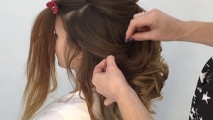 Шикарная свадебная причёска