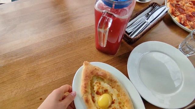 Зимуем в Абхазии. Стеклянный мост. Ресторан Абхазский двор. Абхазия зимой.
