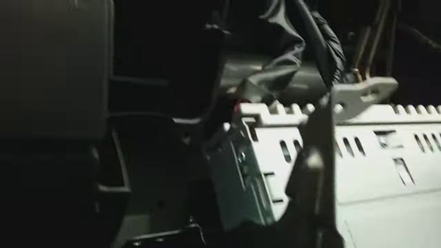 Nissan Navara 2004 - 2015 radio quick removal guide includes steering controls смотреть онлайн