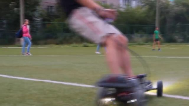 Красноярск. Дрифт на скейте. Максимальнавя скорость 120 км/ч.