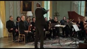 Омар Си отжигает под пхонк