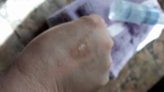 AVON Гель для рук увлажняющий с антибактериальным эффектом смотреть онлайн