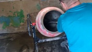 Купили бетономешалку б/у и делаем теплые полы.