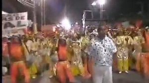 Desfile na Intendente Magalhães - Tv Rio Samba