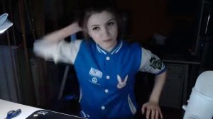 ОЛЯША ЦЕЛУЕТСЯ В ЗАСОС С ... | OLYASHAA СТРИМ