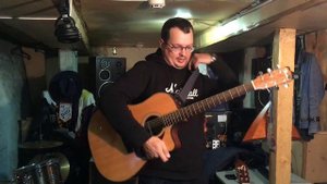 Сравнение электроакустических гитар Fender