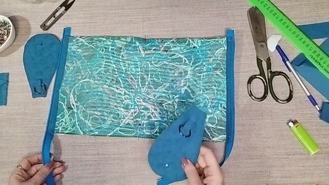 Маленькие сумочки для прогулок.Интересная форма.(2023г)