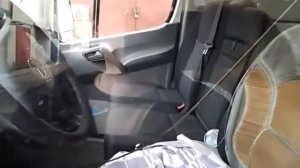Как открыть Mercedes Sprinter