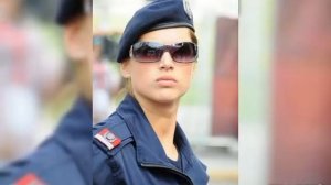 Девушки бывают разные.(дуэт)Караоке на диване.