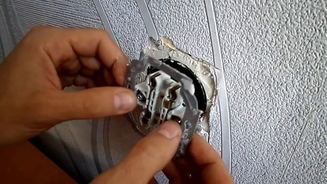 Как починить розетку
