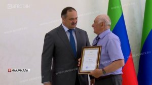 Глава Дагестана Сергей Меликов сегодня вручил государственные награды