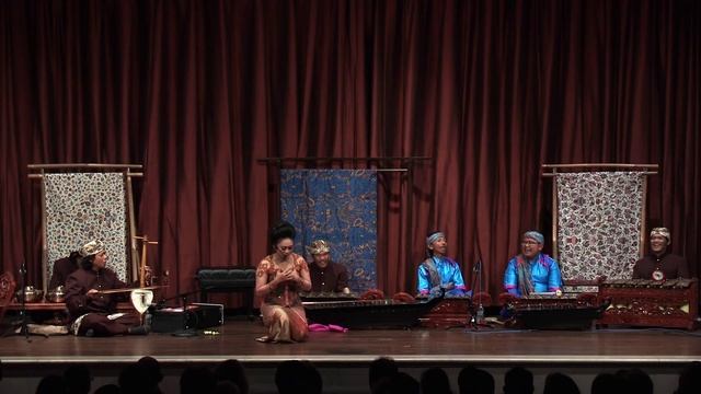 Dance from West Java смотреть онлайн