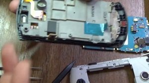 Разборка Samsung S5620 с целью замены микрофона (Samsung S5620 disassembly)