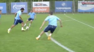 Халк порвал сетку ворот одним ударом-Hulk