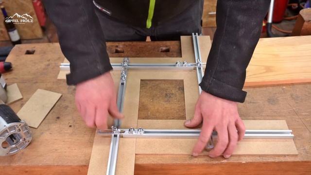 Fräsvorrichtung für Oberfräse um Holz passgenau einzulassen - Fräs Jig Vorrichtung Einhandfräse