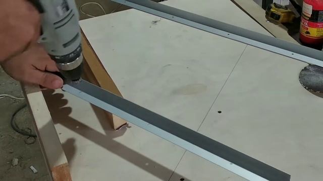 Торцовочная пила своими руками, из ручной циркулярки. Miter saw
