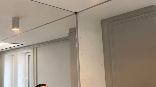 Установка зеркал на стену / installation of mirrors смотреть онлайн