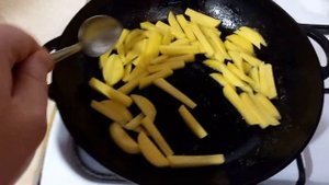 жареная картошка на сливочном масле
