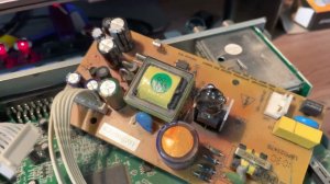 Ремонт ресивера Триколор ТВ GS8300 сгорел блок питания но подходит от DRE 5000
