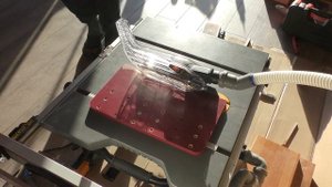 Угловой упор Incra и Dewalt 7492.