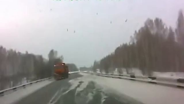 Видео с камер наблюдения! ЖЕЛЕЗНЫЕ яйца у этих людей. | Видео глас, без прикрас | Мир интересного смотреть онлайн