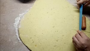 ПРОСТО И ВКУСНО!!!!! Запечённые сосиски в картофельном тесте.